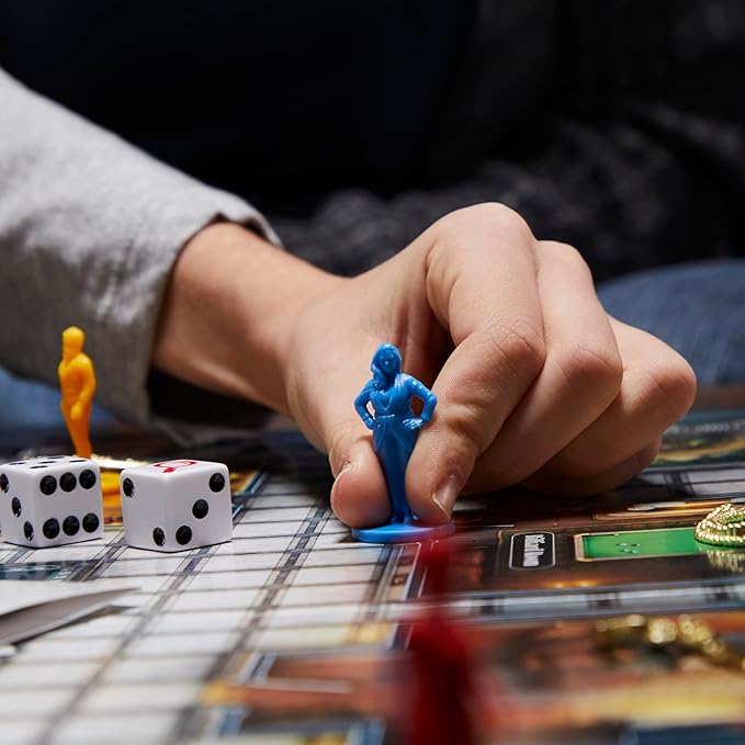 Hasbro Games - Juego de Mesa Clue Clásico Juego del Misterio 8a+