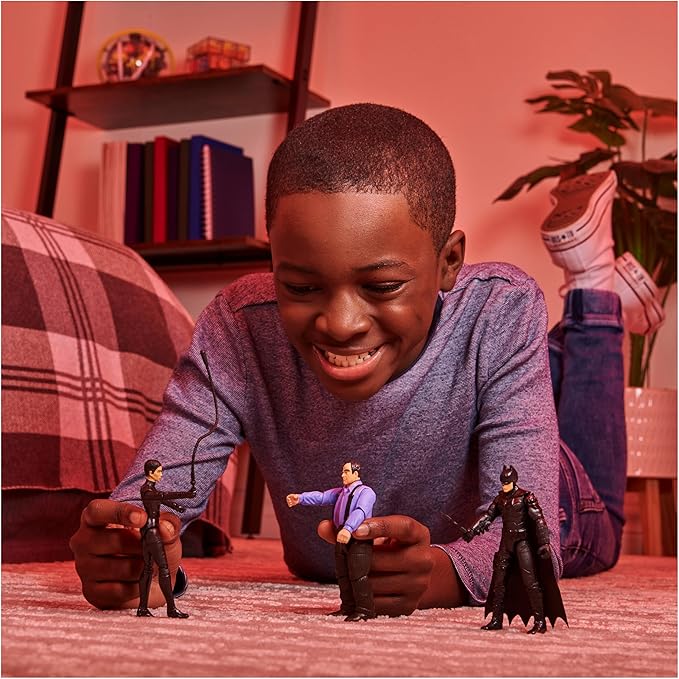 Figura The Batman 3 Accesorios y 1 Tarjeta Misteriosa Blister 3a+ /Se venden por Separado / Surtido de 3