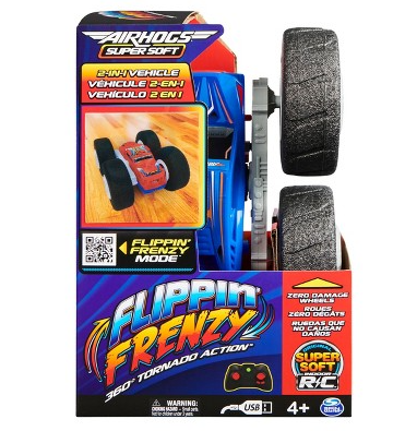 Carro Giratorio a Control Remoto Flippin' Frenzy 4+
