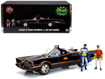 Carro de Batman Classic Batmobile 1:18 C/ Figuras 8a+