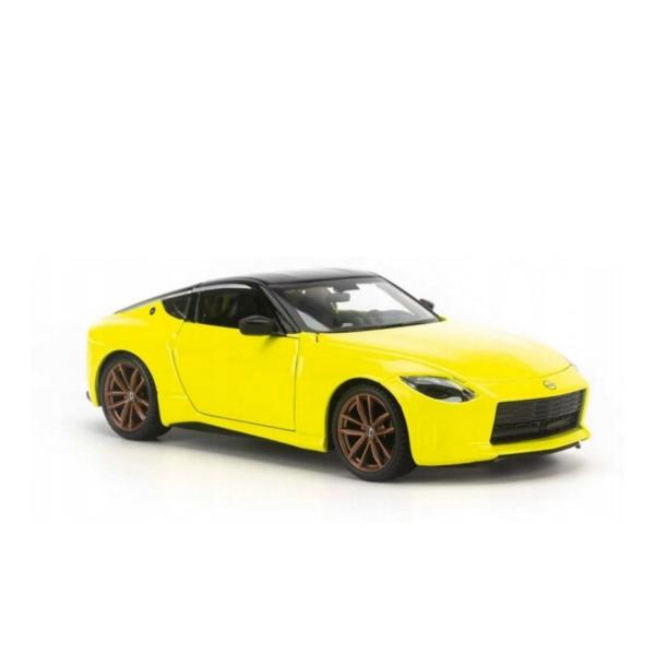 Carro Nissan Z 2023  Amarillo Metálico Esc:1:24 3a+(329046)