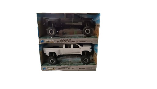 [TY37486] Carro Escala 1:20 Chevrolet Silverado 3500 HD 3a+ ( Surtido de 2 - Se Venden por Separado )