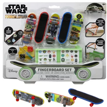 [UP33866M] Set de 5 Patinetas de Star Wars Mandalorian 4a+