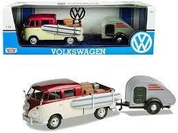 [MX79673] Carro 1:24 Volkswagen con Tabla de Surf y Camper 14a+